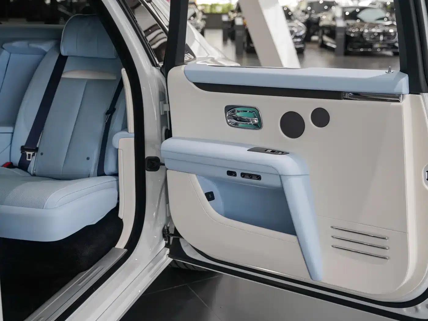 2024 Ghost 6.7T Long Wheelbase — миниатюра 13