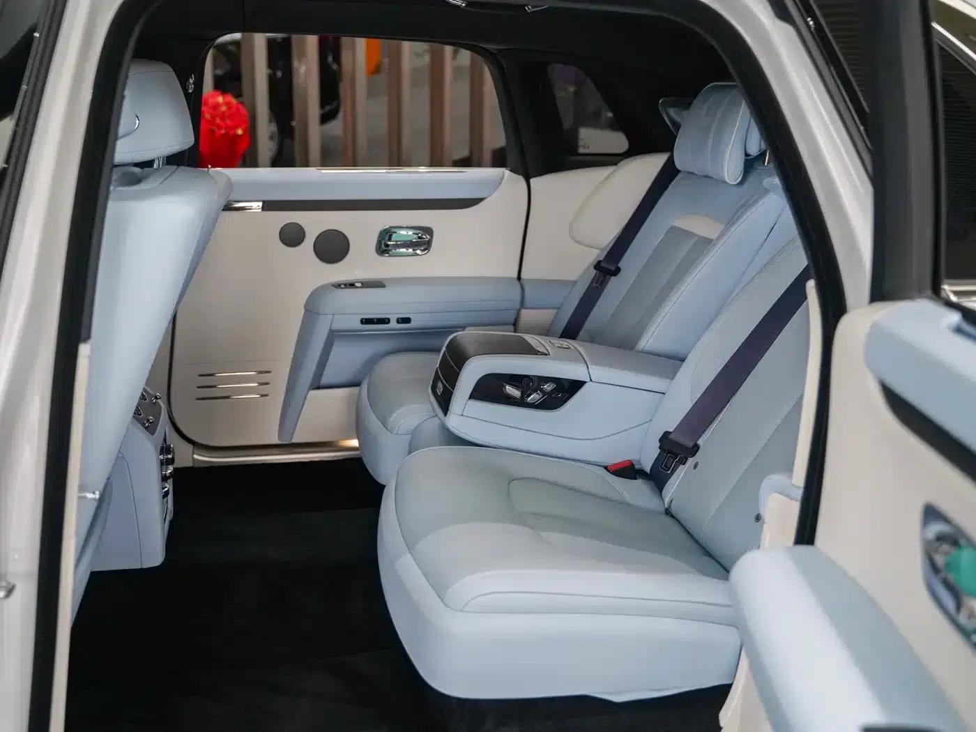 2024 Ghost 6.7T Long Wheelbase — миниатюра 3