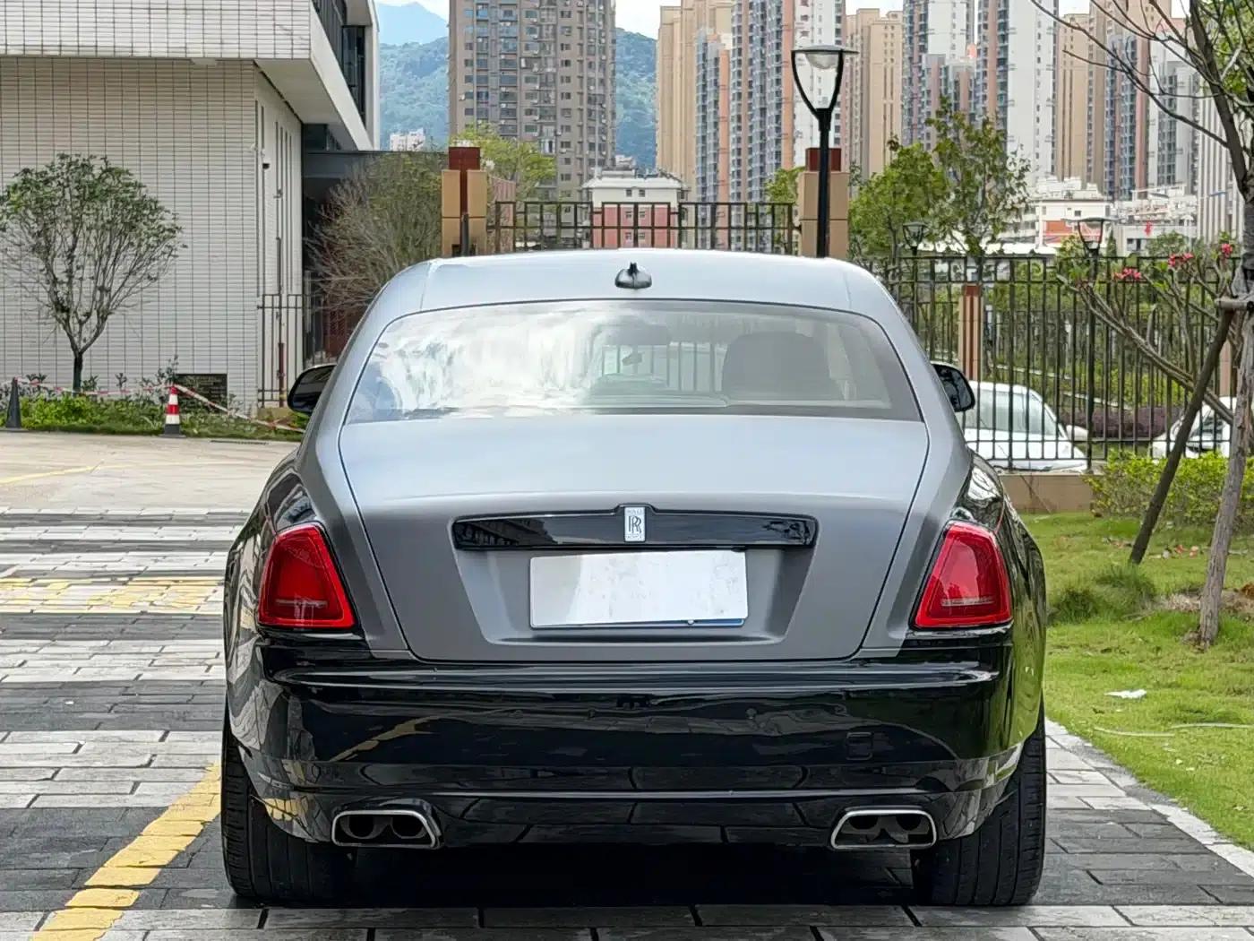 2010 Ghost 6.6T Standard Edition — миниатюра 5