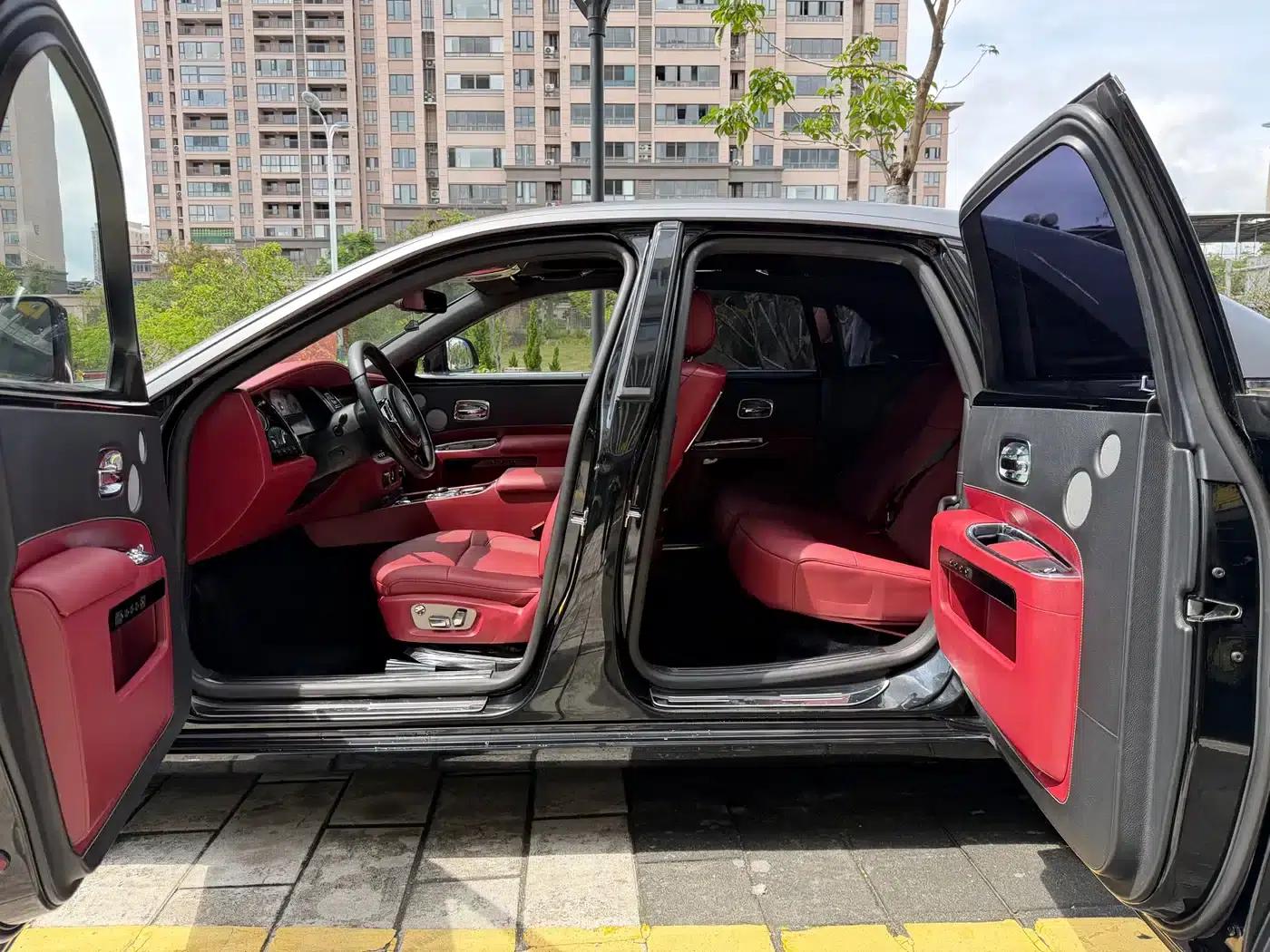 2010 Ghost 6.6T Standard Edition — миниатюра 9