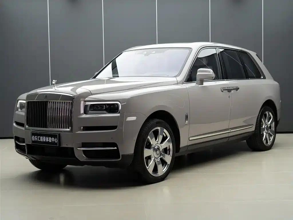 2018 Cullinan, four-seater version — миниатюра 2