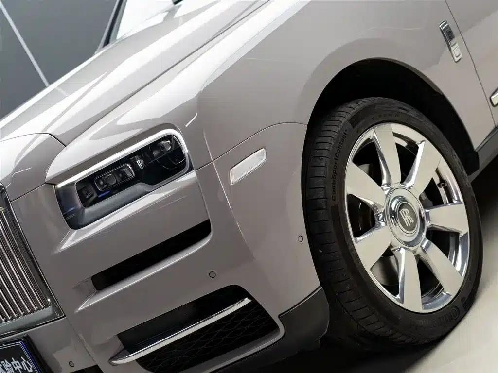 2018 Cullinan, four-seater version — миниатюра 3