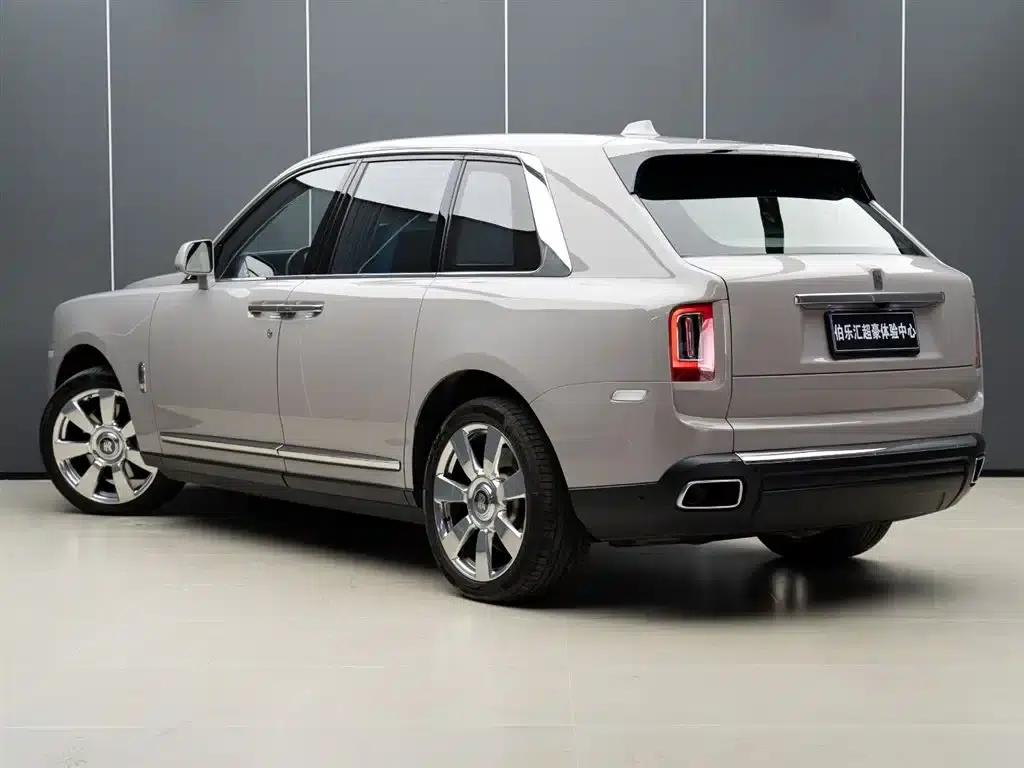 2018 Cullinan, four-seater version — миниатюра 5