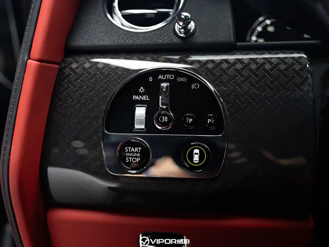 2020 Cullinan Black Badge — миниатюра 15