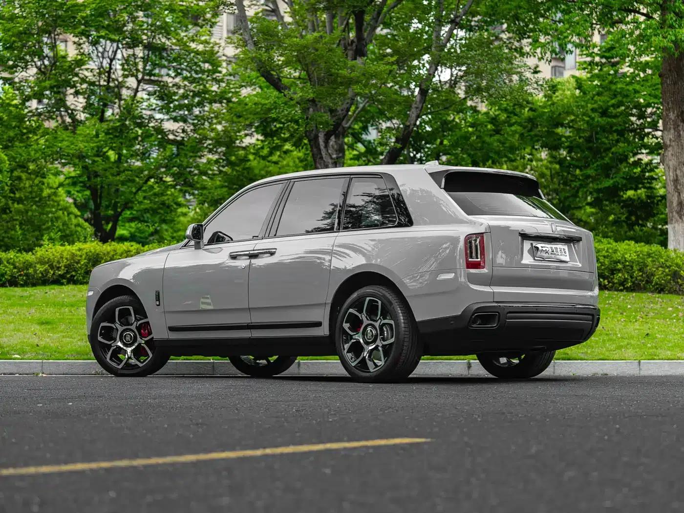 2020 Cullinan Black Badge — миниатюра 20