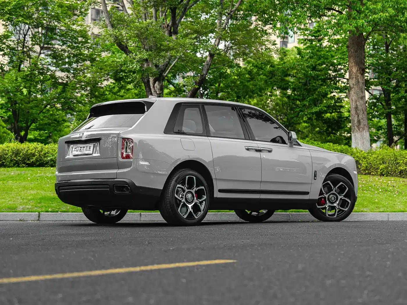 2020 Cullinan Black Badge — миниатюра 23