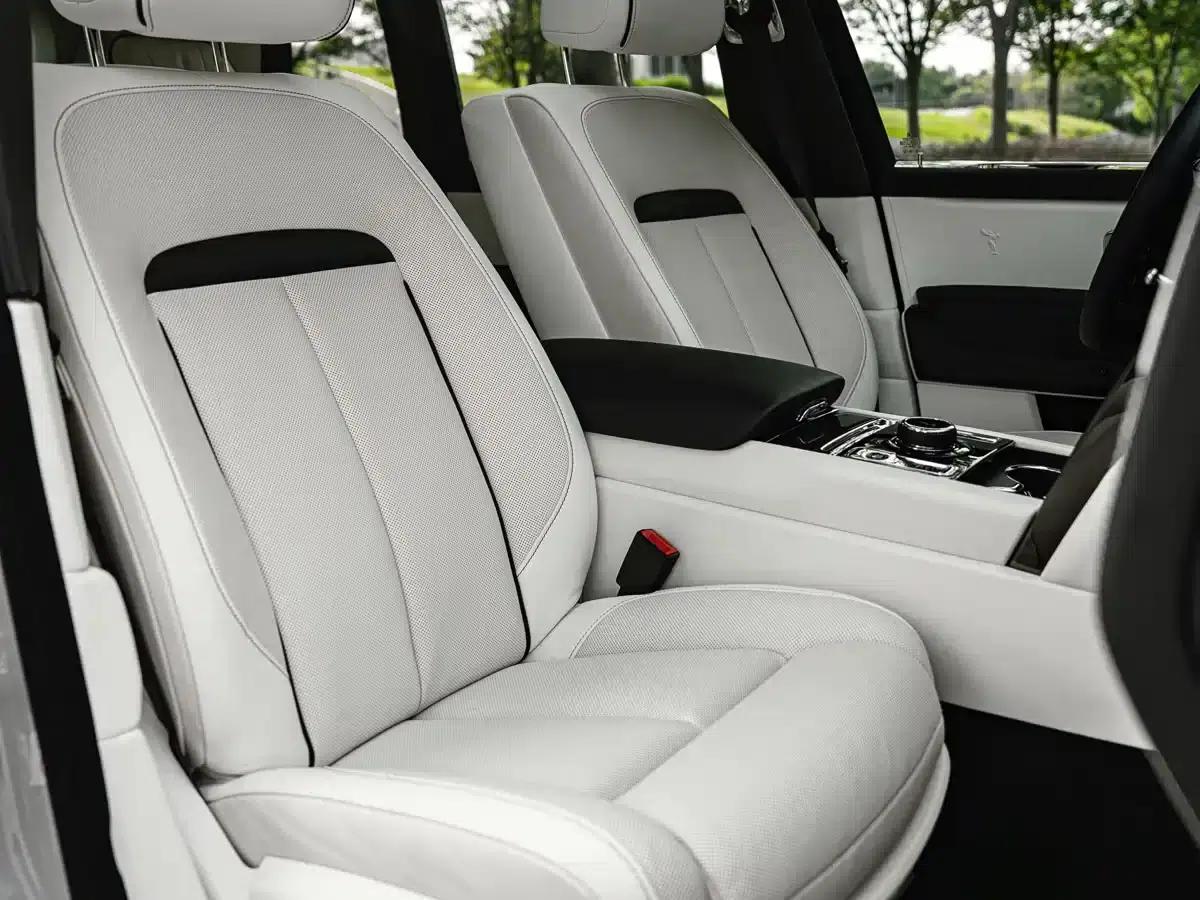 2020 Cullinan Black Badge — миниатюра 7