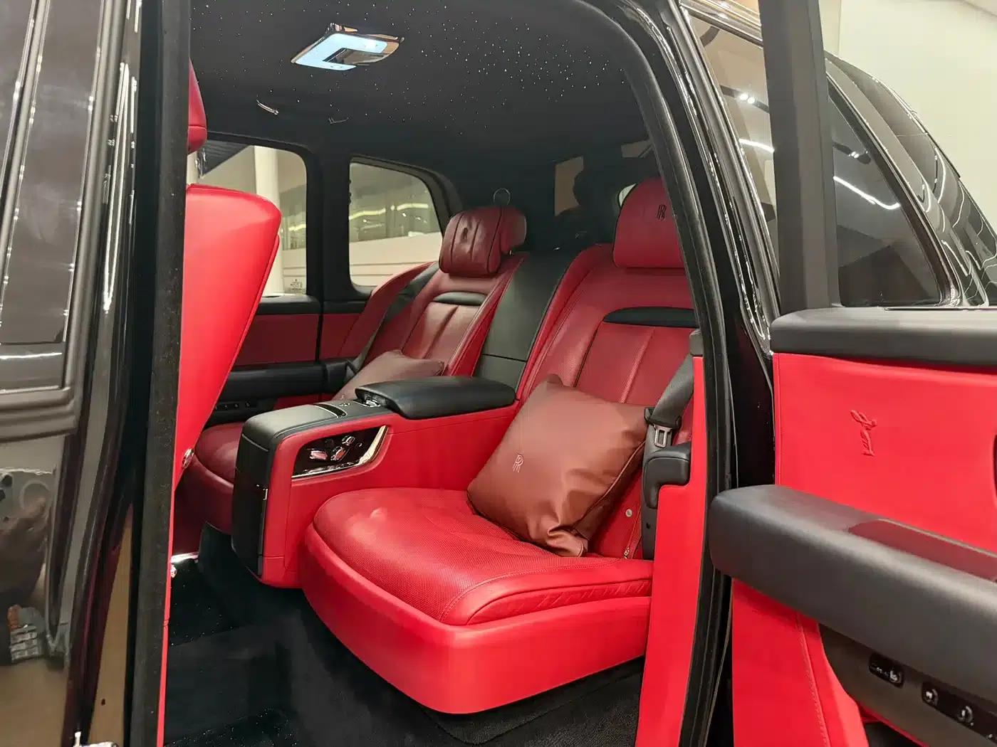 2024 Cullinan, four-seater version — миниатюра 8