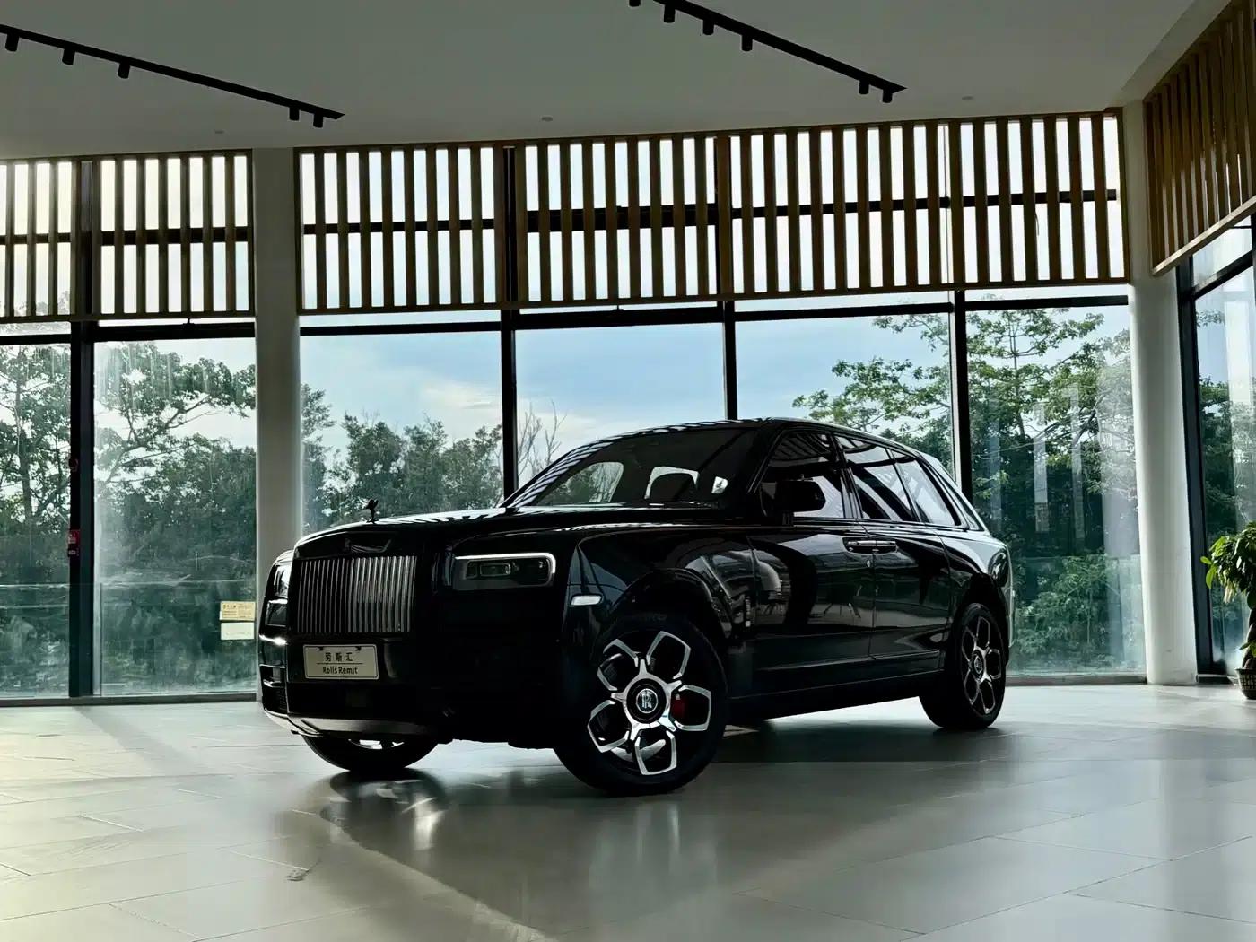 2024 Cullinan Black Badge — миниатюра 1