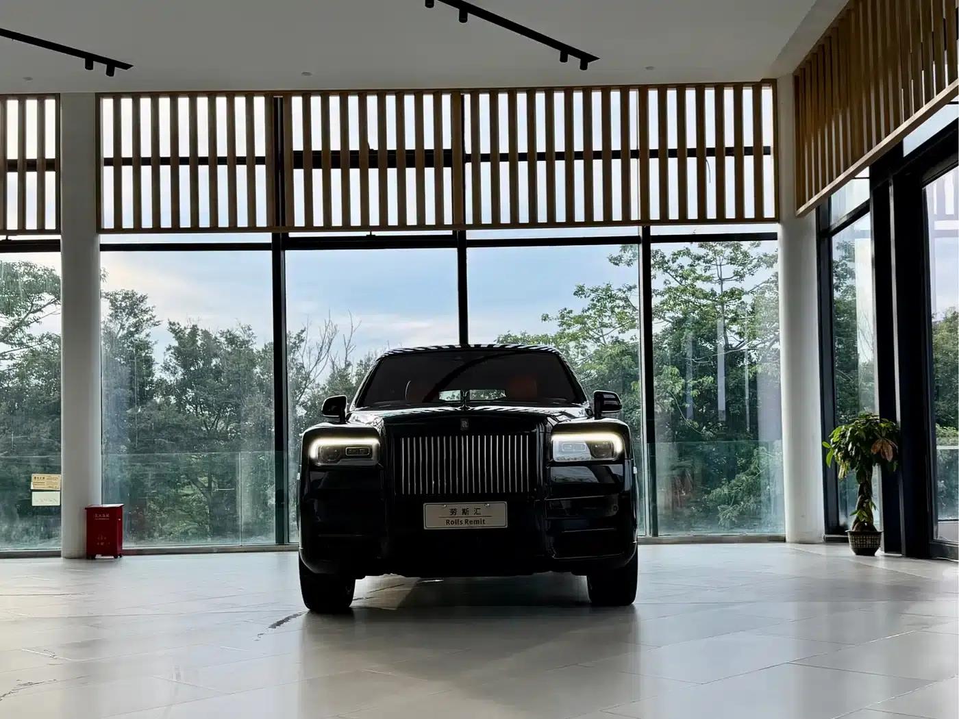 2024 Cullinan Black Badge — миниатюра 2