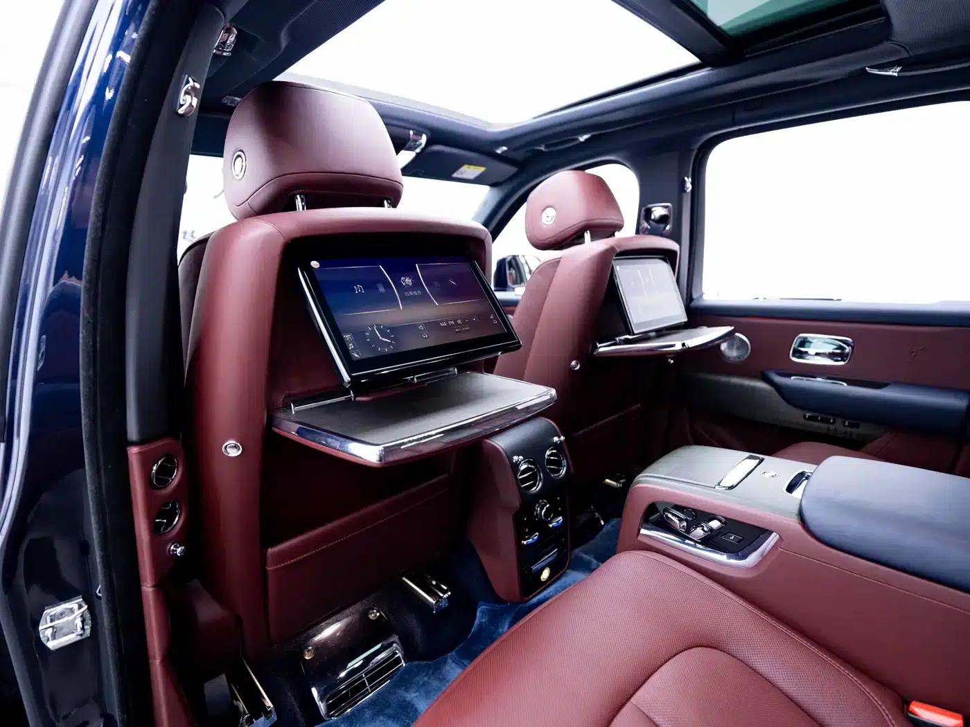 2018 Cullinan, four-seater version — миниатюра 6