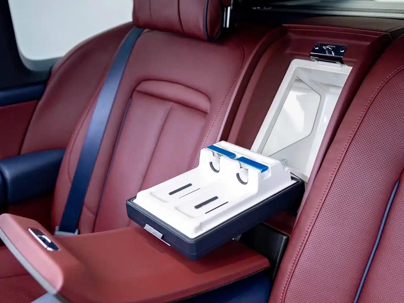 2018 Cullinan, four-seater version — миниатюра 10
