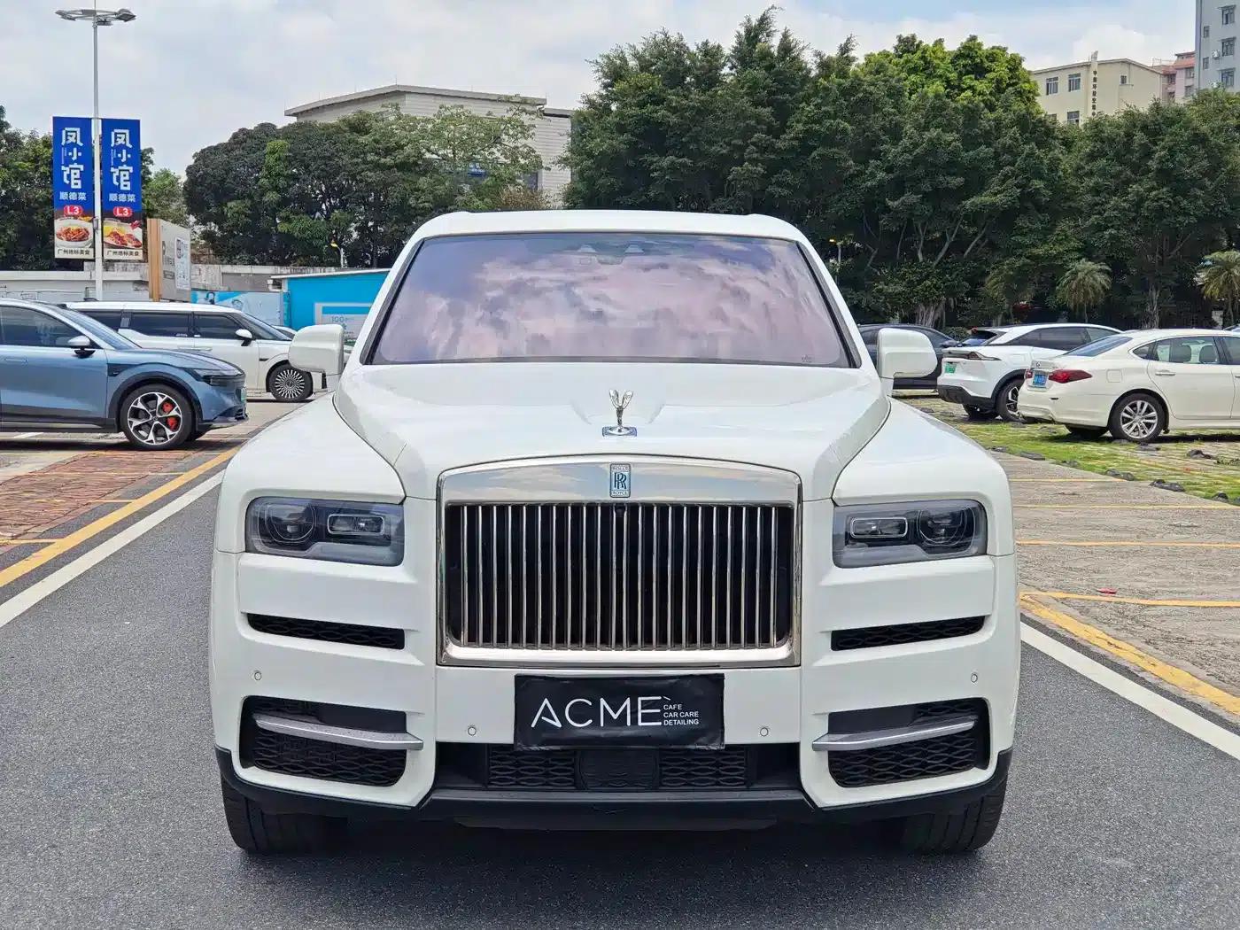 2018 Cullinan, four-seater version — миниатюра 1