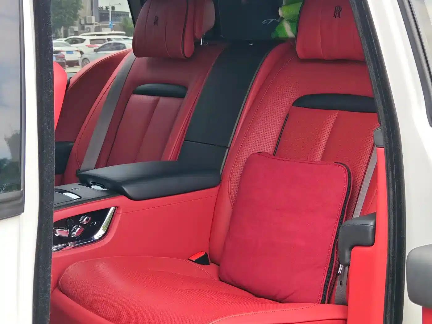 2018 Cullinan, four-seater version — миниатюра 13