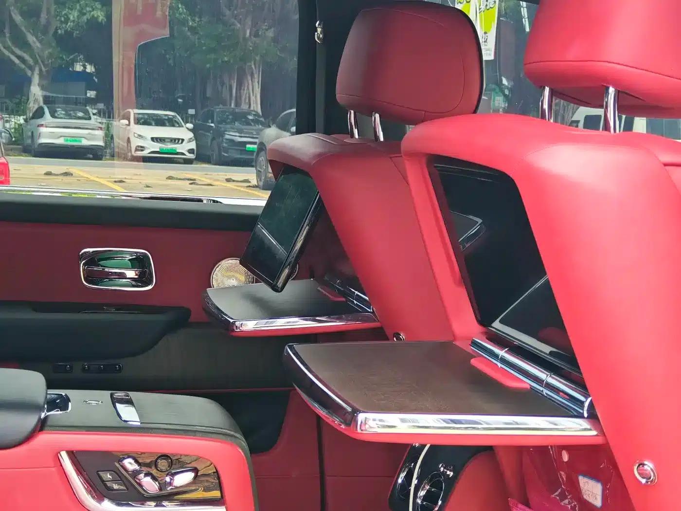 2018 Cullinan, four-seater version — миниатюра 15