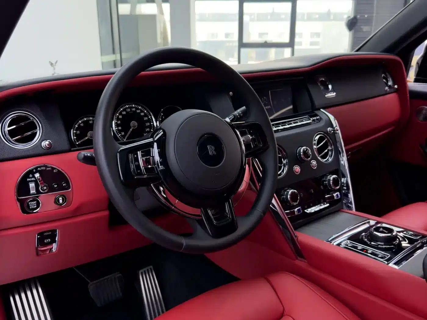 2018 Cullinan 5-seater — миниатюра 18