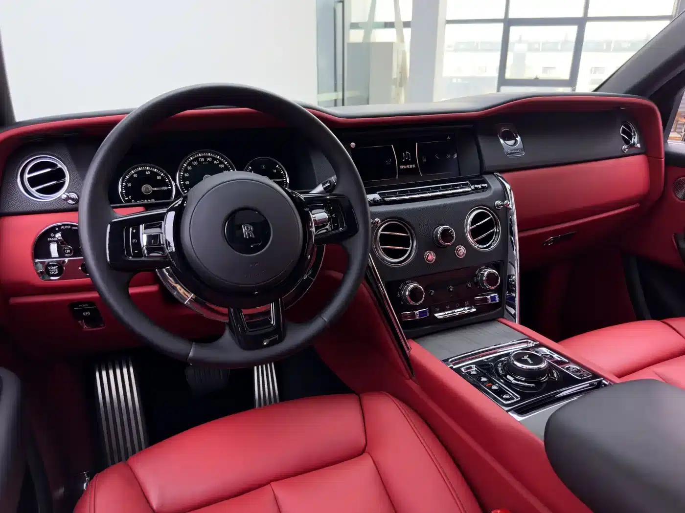 2018 Cullinan 5-seater — миниатюра 19