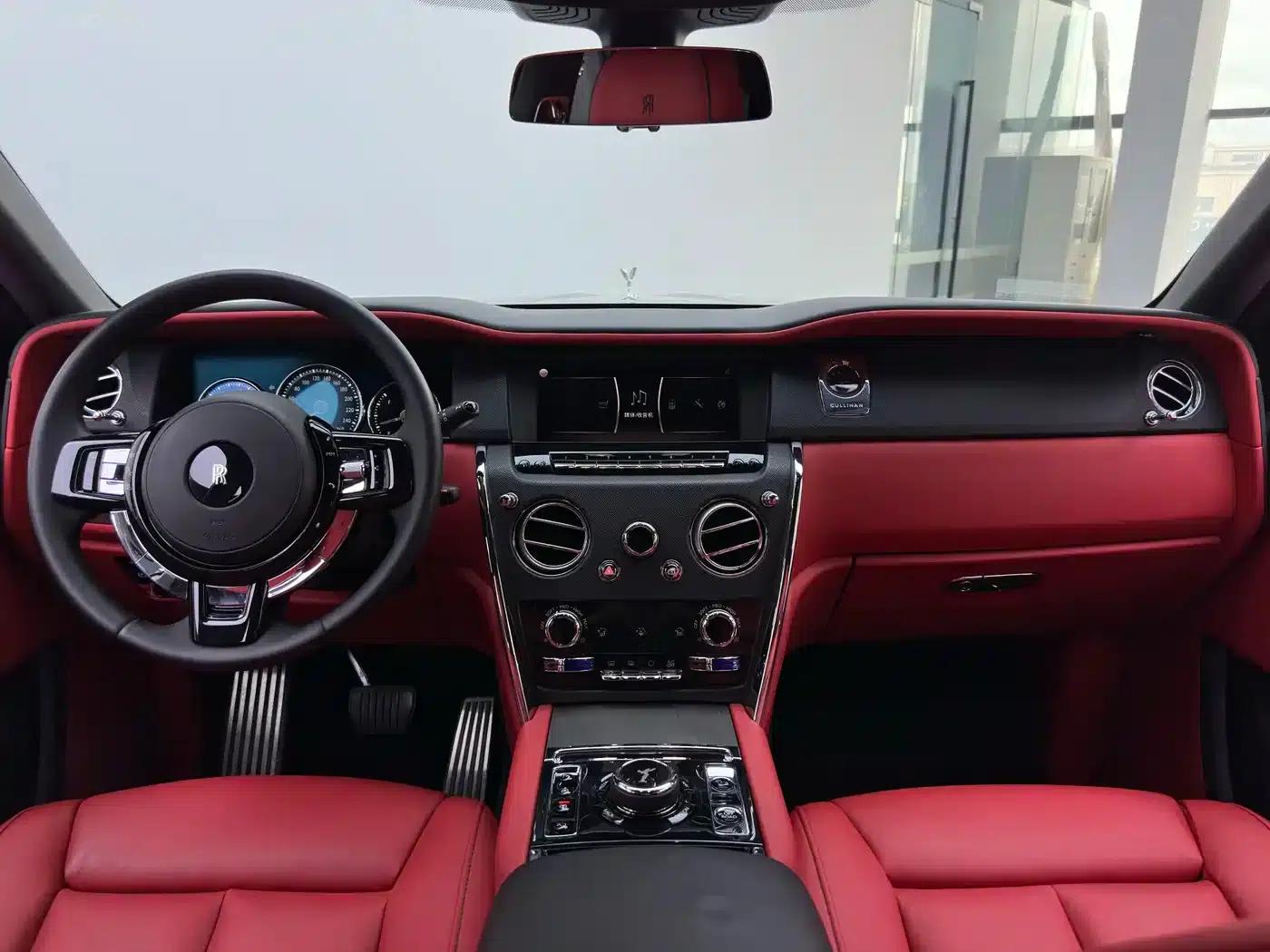 2018 Cullinan 5-seater — миниатюра 28