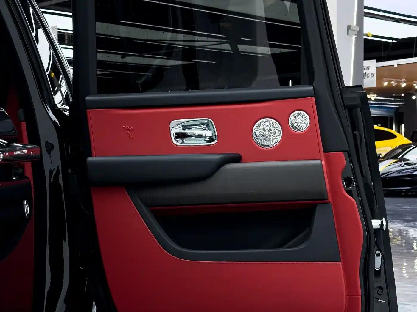 2018 Cullinan 5-seater — миниатюра 29
