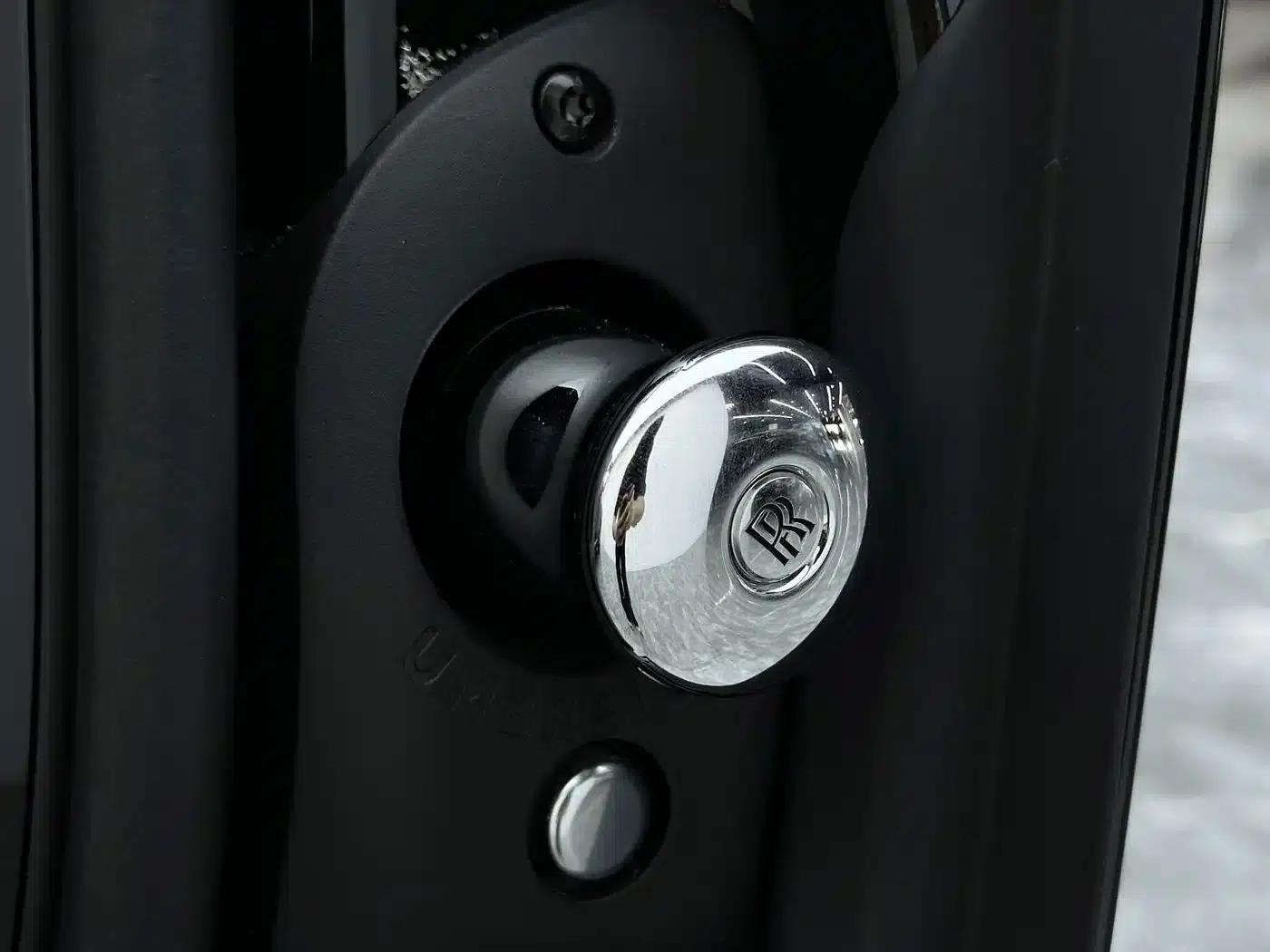 2018 Cullinan 5-seater — миниатюра 30
