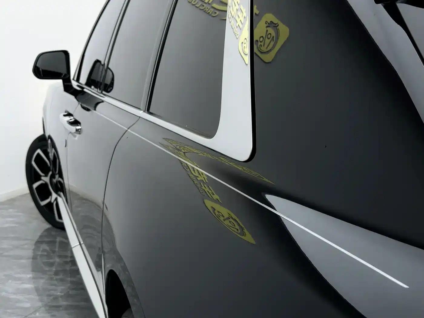 2018 Cullinan 5-seater — миниатюра 10