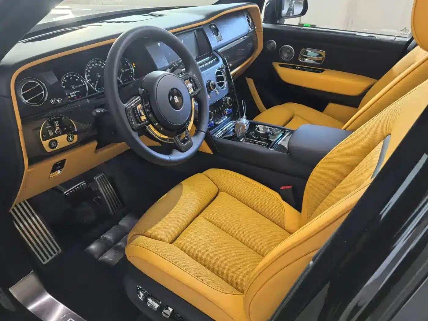 2024 Cullinan Black Badge — миниатюра 8