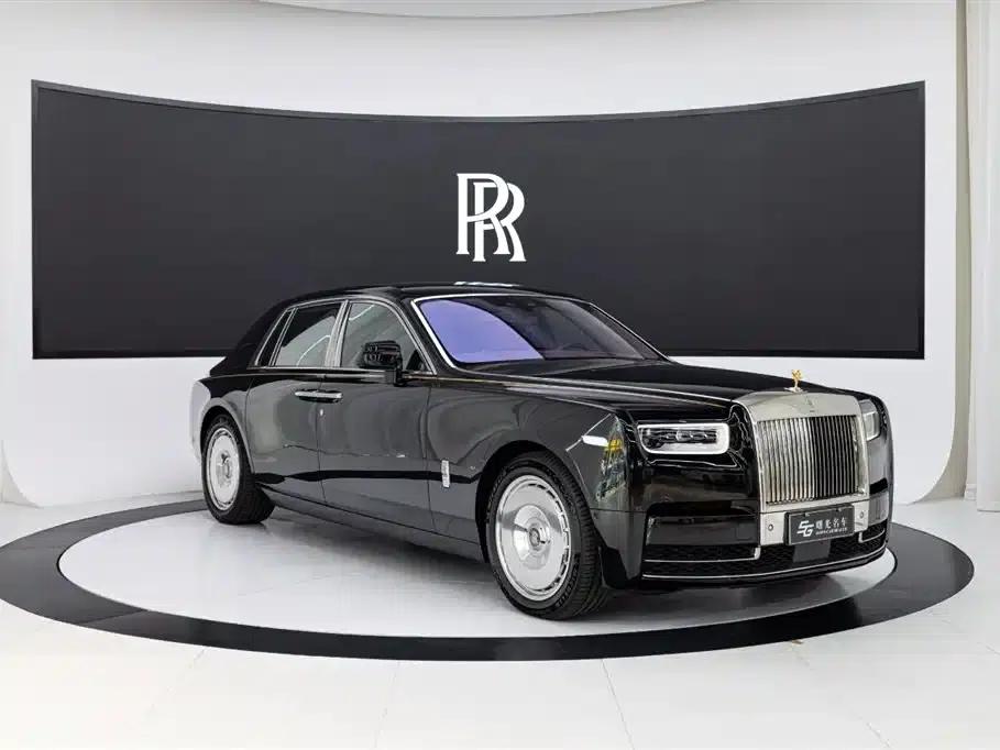 2018 Phantom 6.7T Standard Wheelbase — миниатюра 3