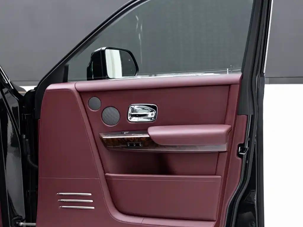 2018 Phantom 6.7T Standard Wheelbase — миниатюра 22