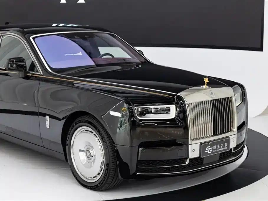 2018 Phantom 6.7T Standard Wheelbase — миниатюра 23