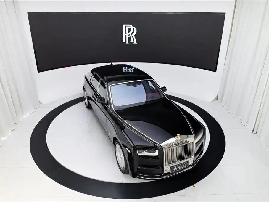 2018 Phantom 6.7T Standard Wheelbase — миниатюра 25