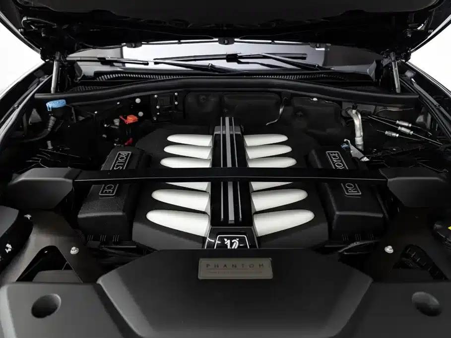 2018 Phantom 6.7T Standard Wheelbase — миниатюра 26