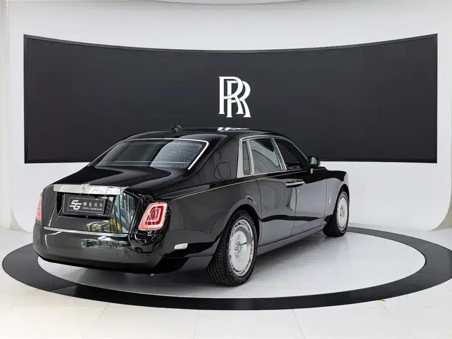 2018 Phantom 6.7T Standard Wheelbase — миниатюра 4