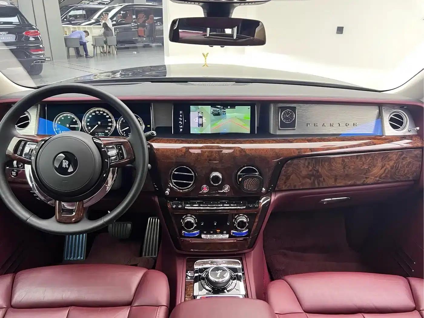 2018 Phantom 6.7T Long Wheelbase — миниатюра 17