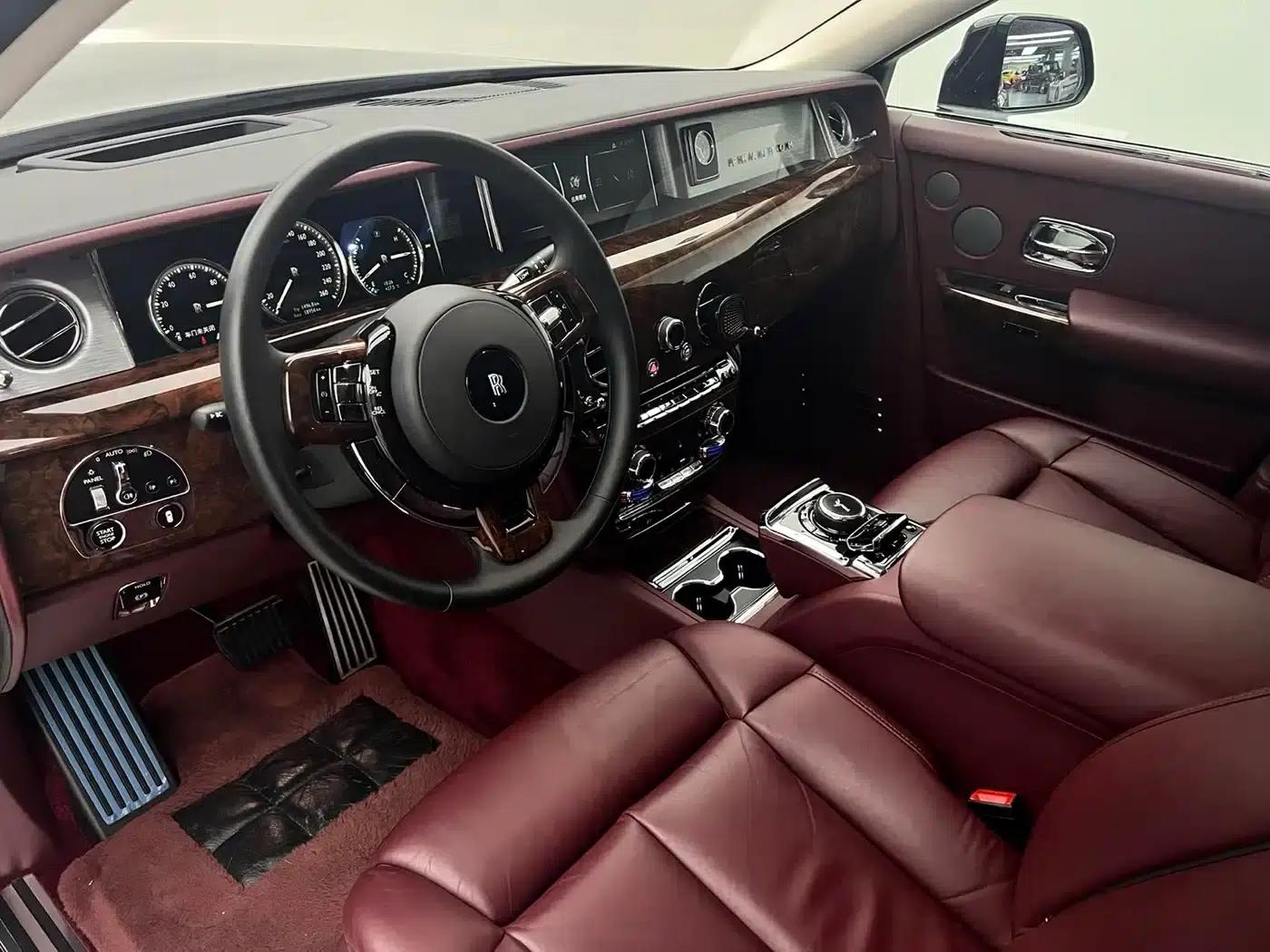 2018 Phantom 6.7T Long Wheelbase — миниатюра 10
