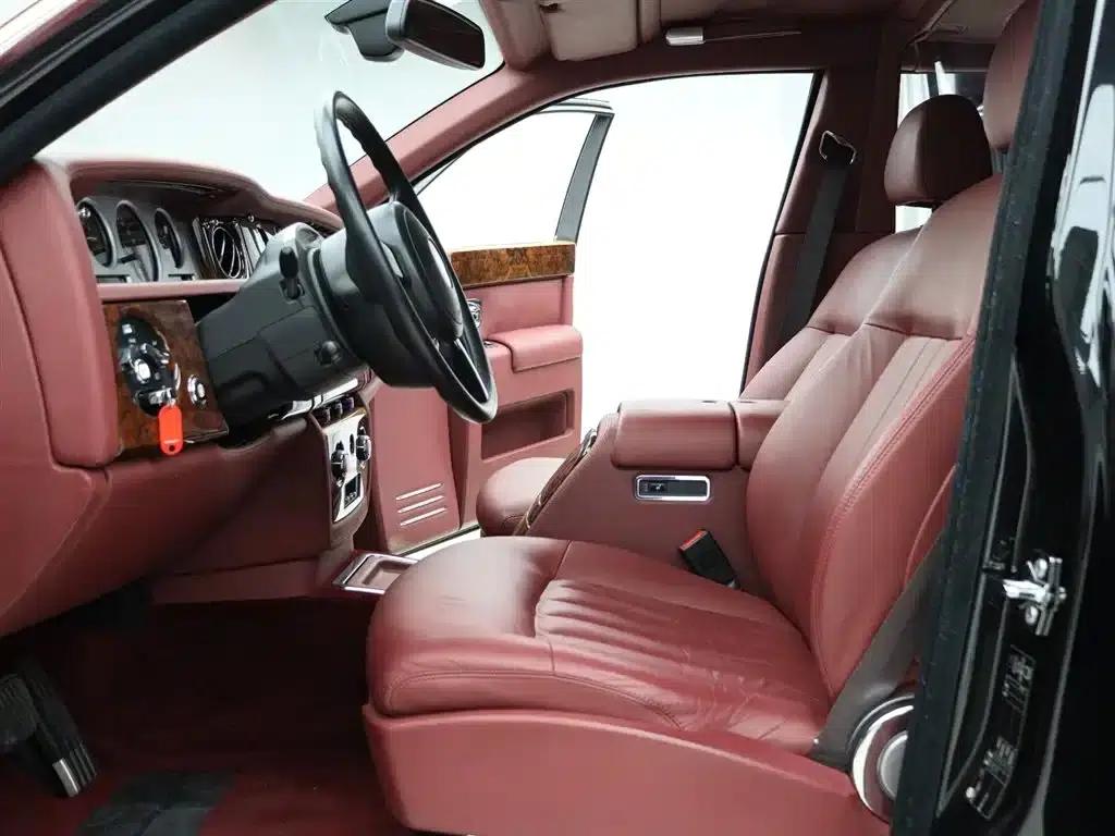 2011 Phantom 6.7 Extended Wheelbase — миниатюра 2