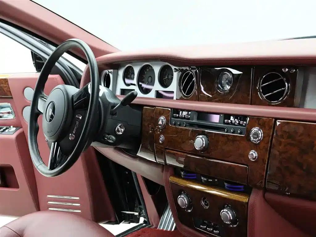 2011 Phantom 6.7 Extended Wheelbase — миниатюра 11