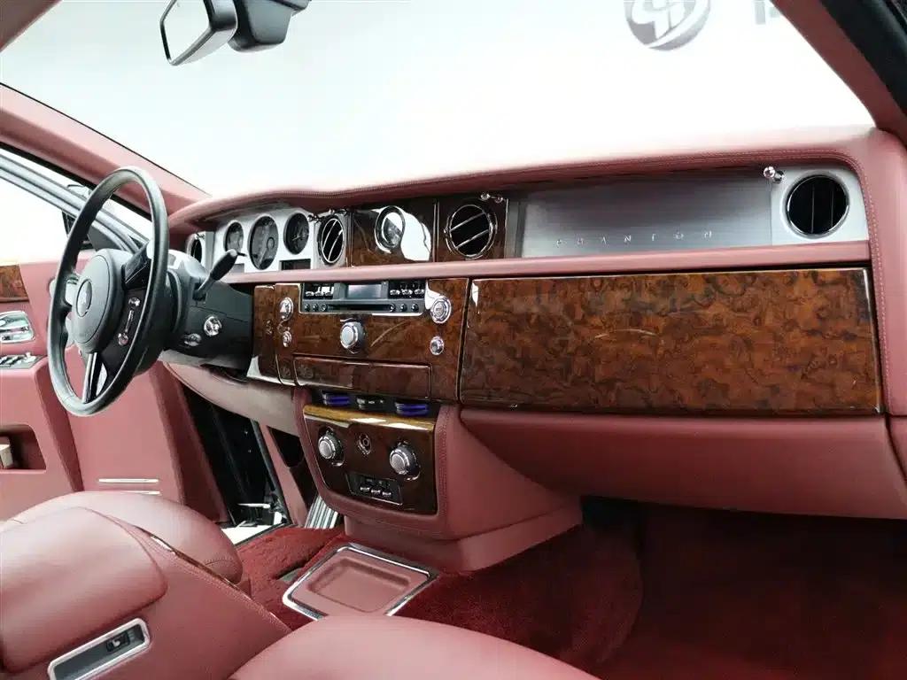 2011 Phantom 6.7 Extended Wheelbase — миниатюра 12