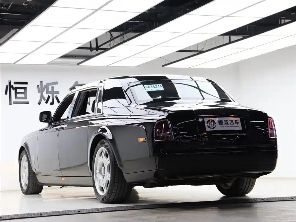 2011 Phantom 6.7 Extended Wheelbase — миниатюра 16