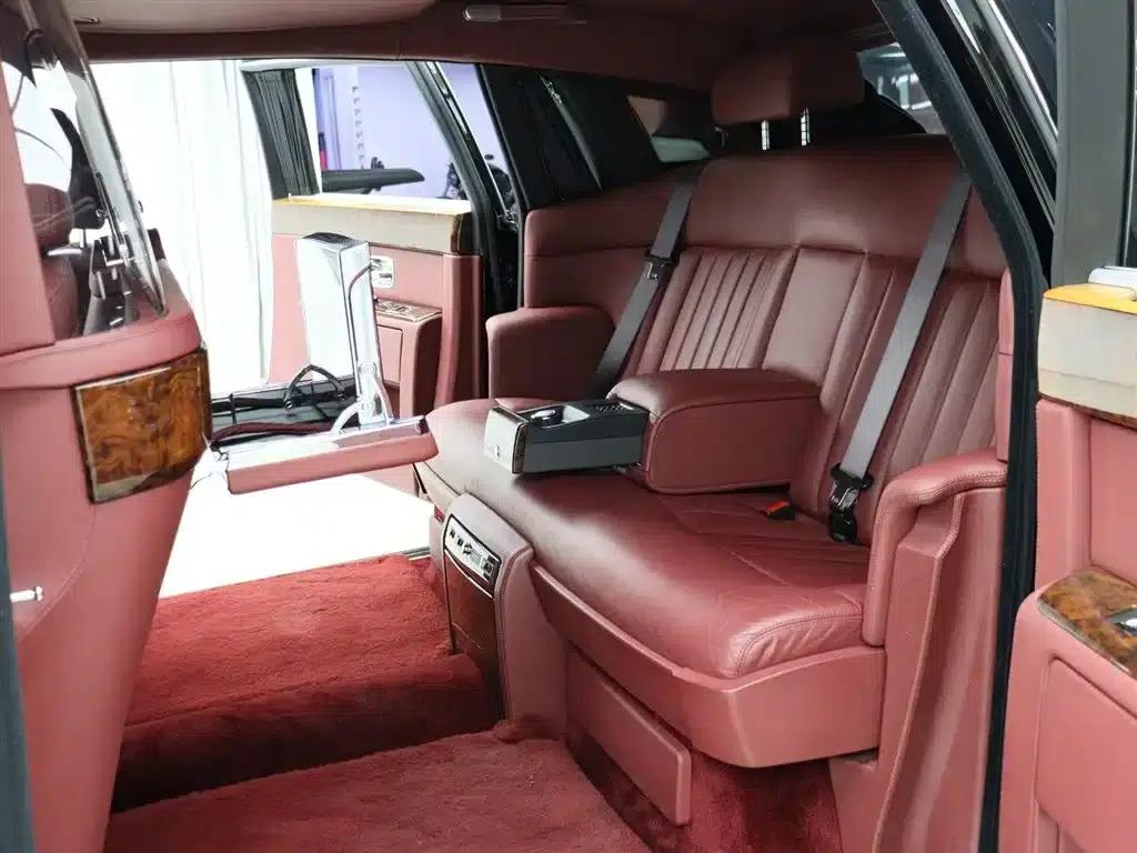 2011 Phantom 6.7 Extended Wheelbase — миниатюра 5