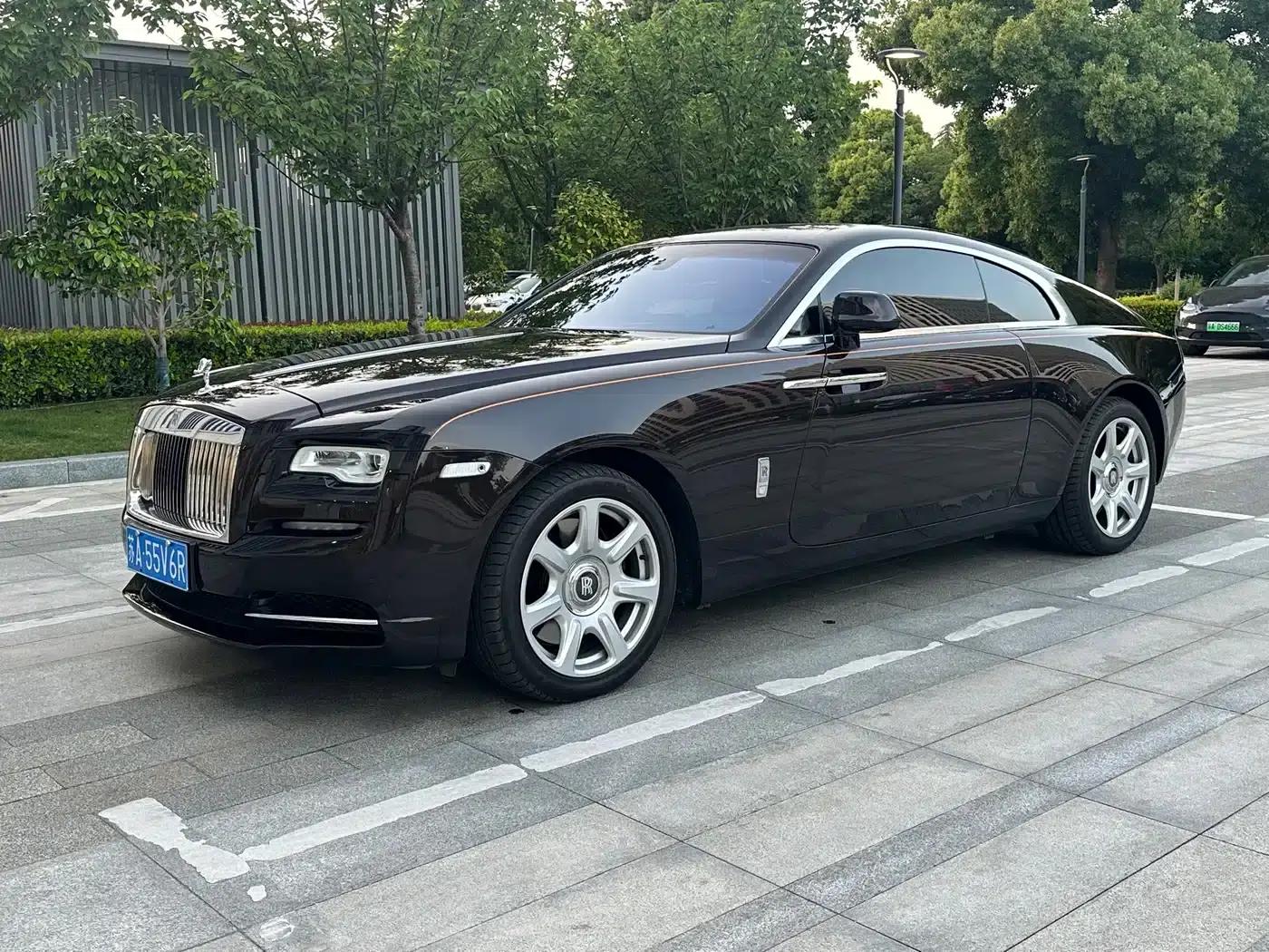 2017 Phantom 6.6T Black Badge Edition — миниатюра 1