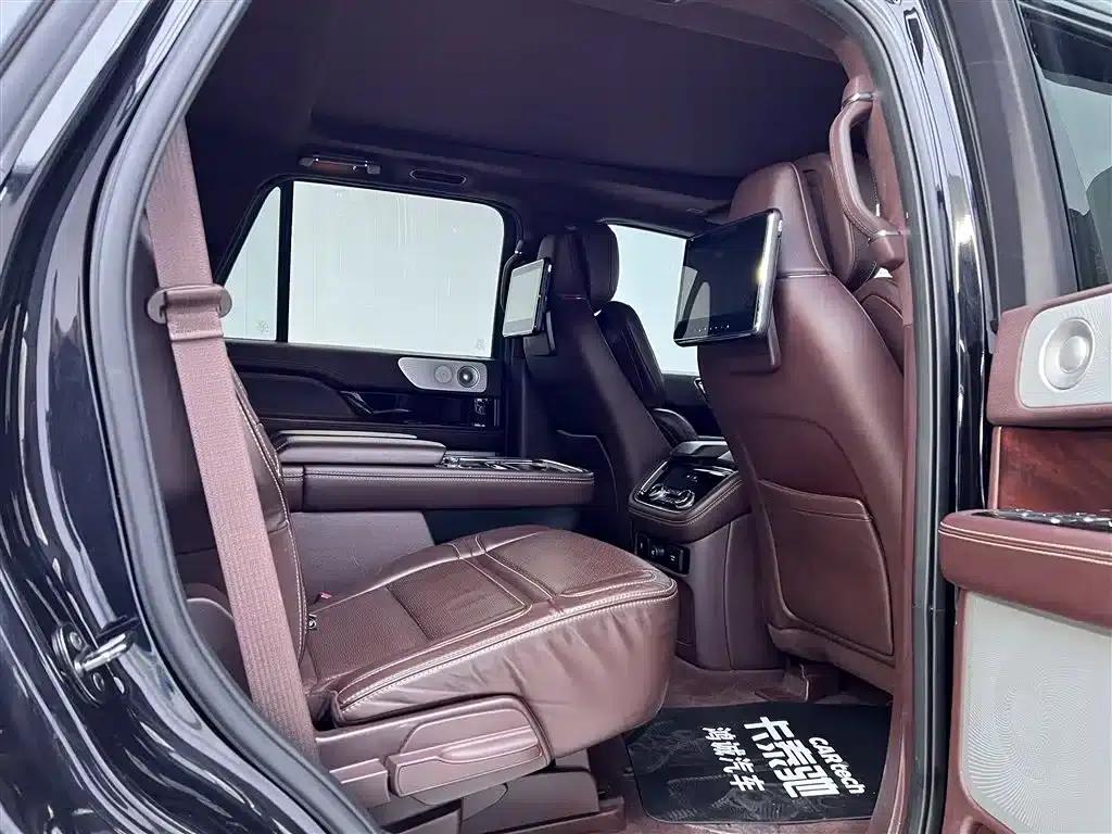 Navigator 2020 3.5T Presidential Series — миниатюра 28