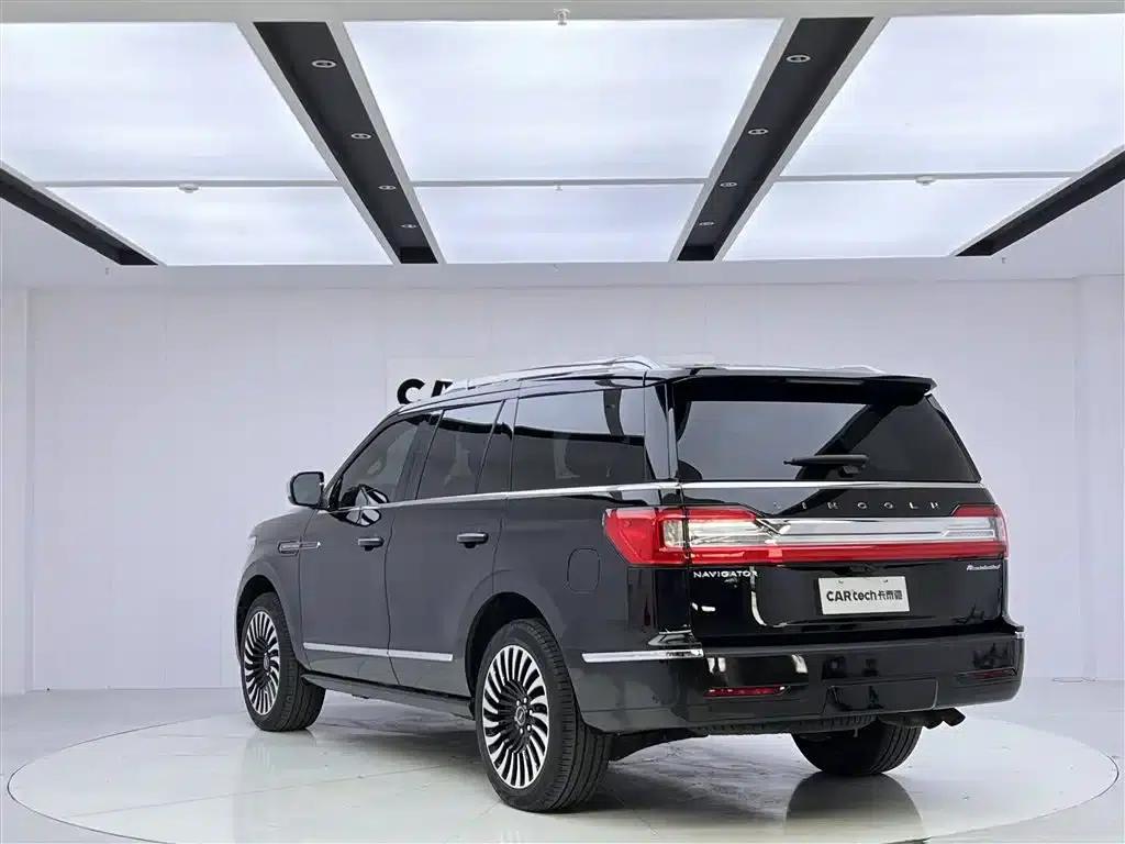 Navigator 2020 3.5T Presidential Series — миниатюра 7