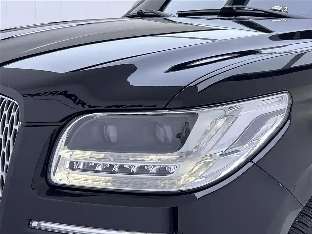 Navigator 2020 3.5T Presidential Series — миниатюра 9
