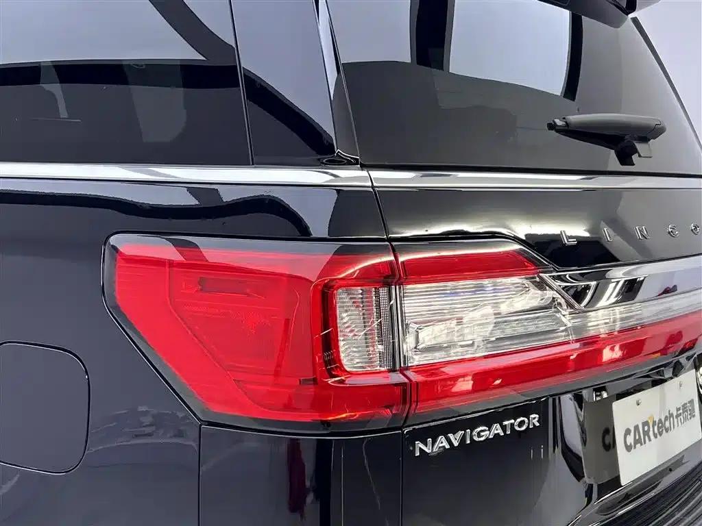 Navigator 2020 3.5T Presidential Series — миниатюра 10