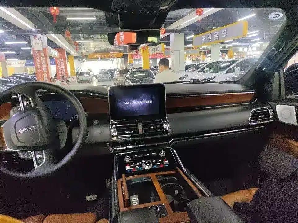 Navigator 2018 3.5T Premium Edition (National V Emission Standard) — миниатюра 4