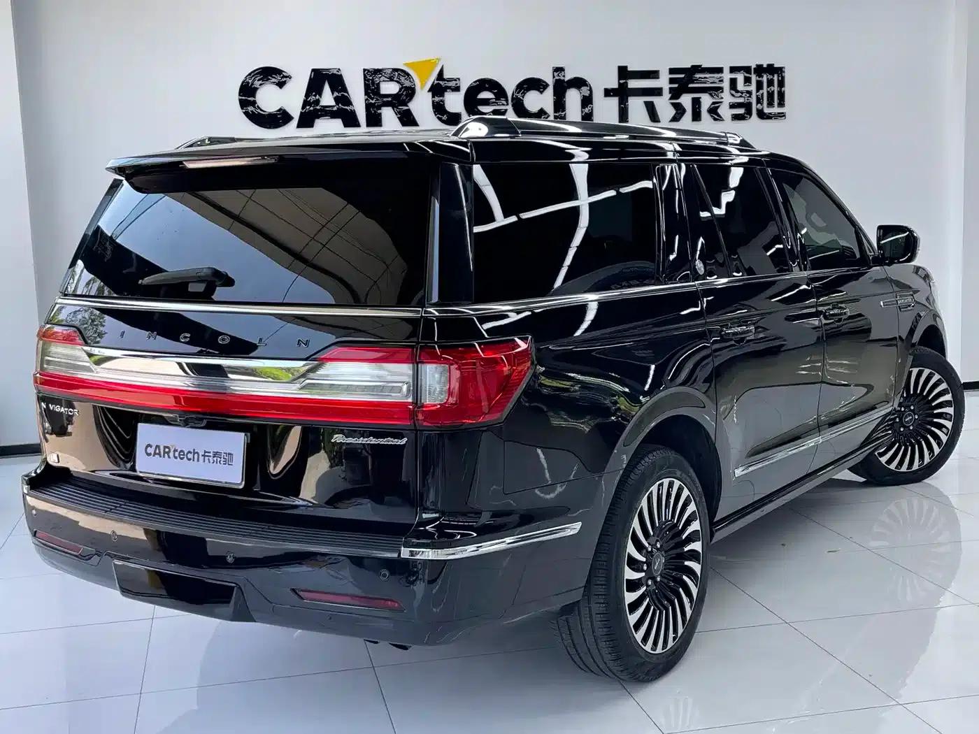 Navigator 2020 3.5T Long Wheelbase Presidential Edition — миниатюра 30