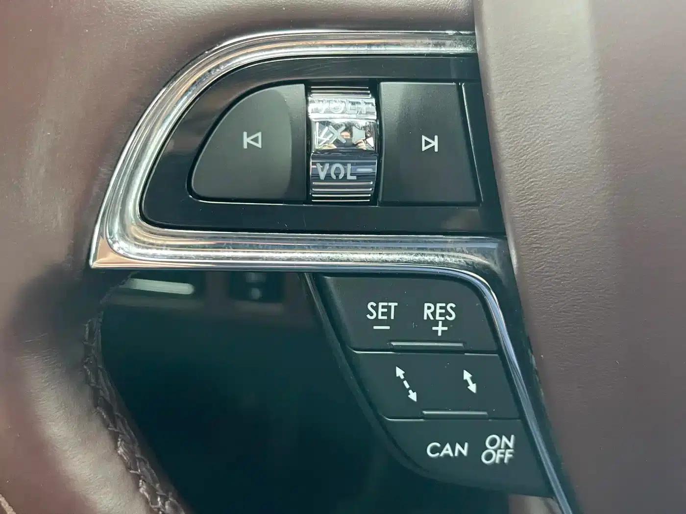 Navigator 2020 3.5T Long Wheelbase Presidential Edition — миниатюра 7