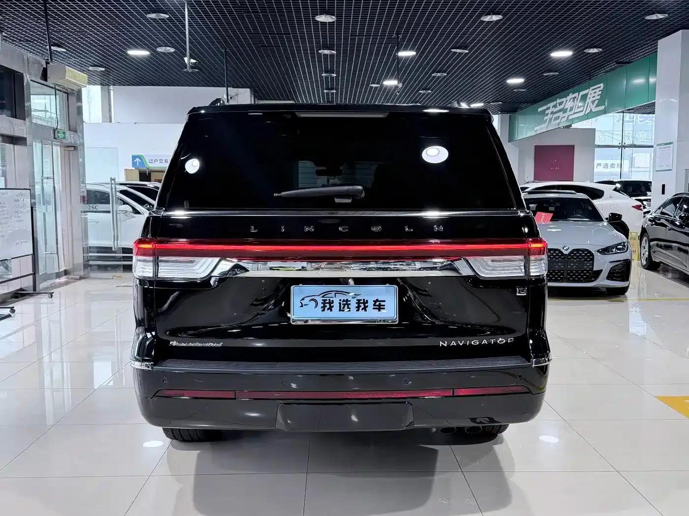 Navigator 2022 3.5T Long Wheelbase Presidential Edition — миниатюра 21