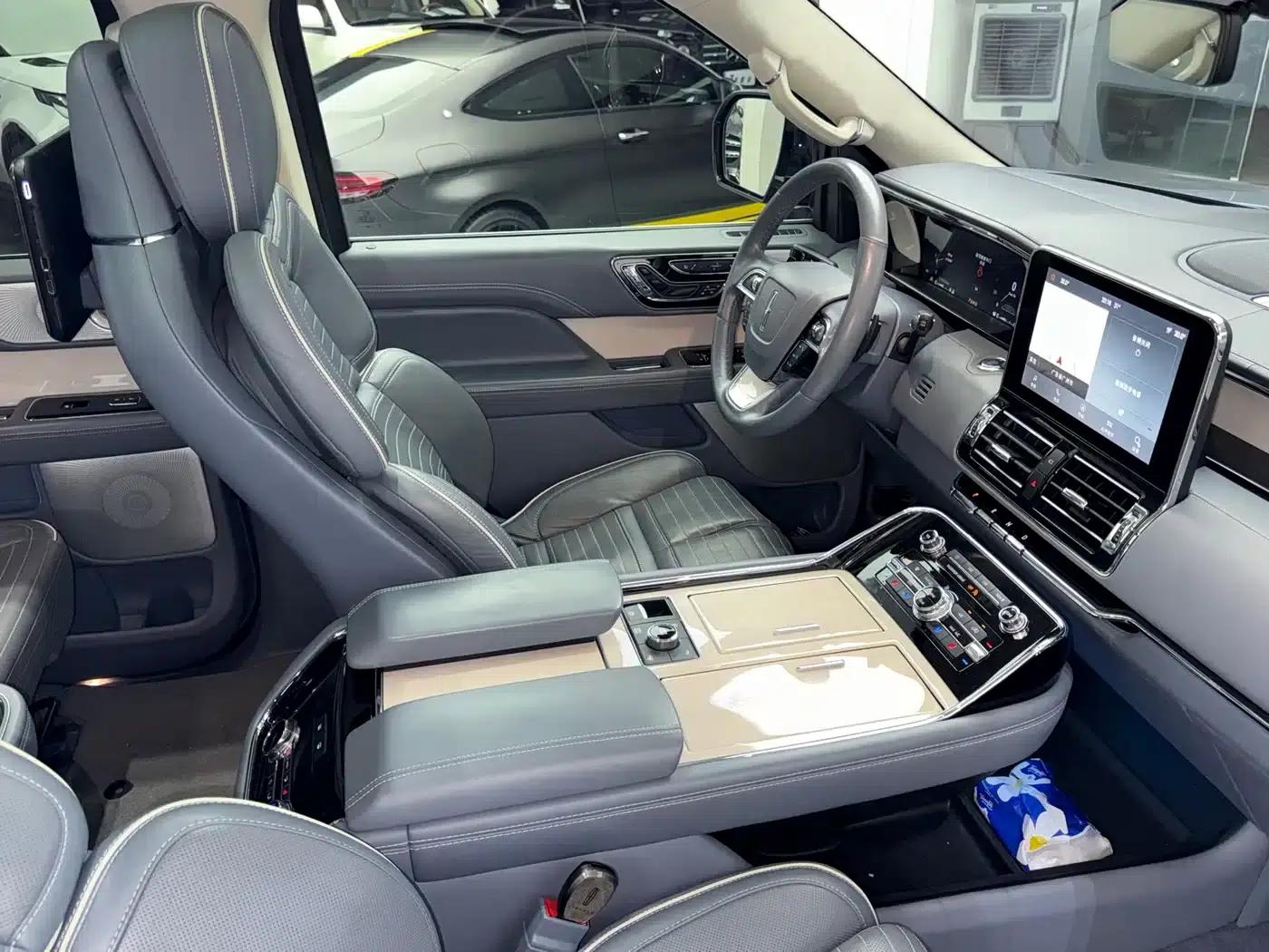 Navigator 2019 3.5T Presidential Series (China VI Emission Standard) — миниатюра 8