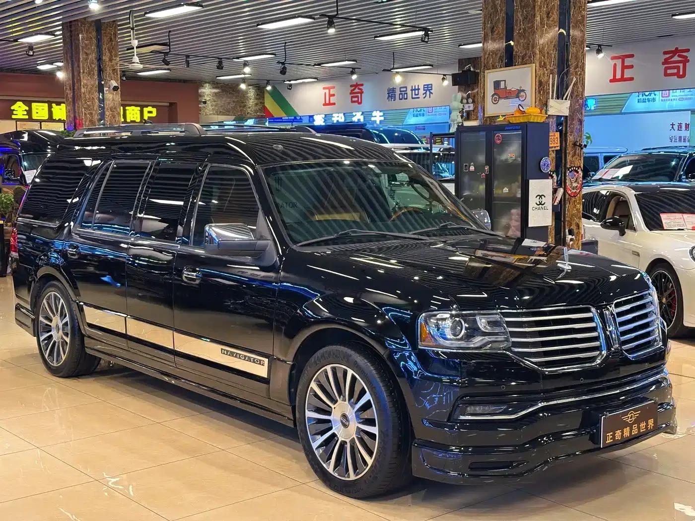 Navigator 2015 3.5T Automatic — миниатюра 1